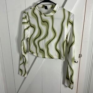 Long sleeve 70s print green crop top